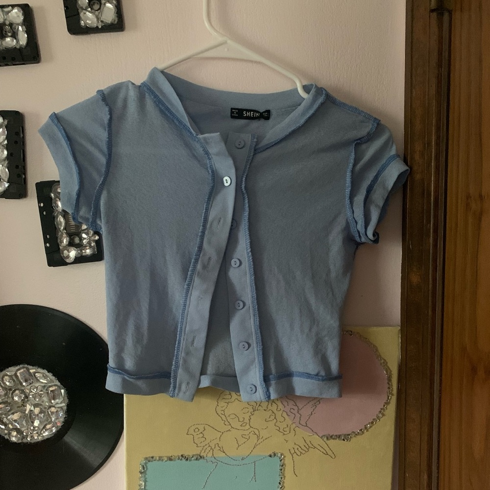 cute blue top
